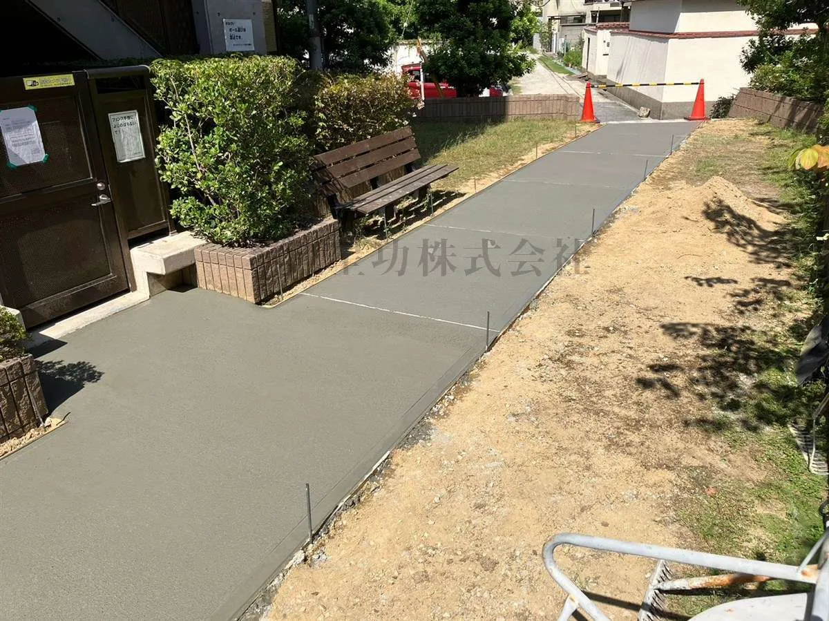 緑地帯の土間コンクリート打設工事②（住吉区・Aマンション）