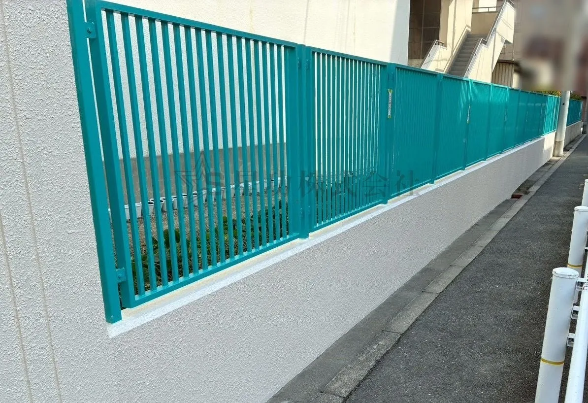 大阪市小学校　【校門壁塗装工事】