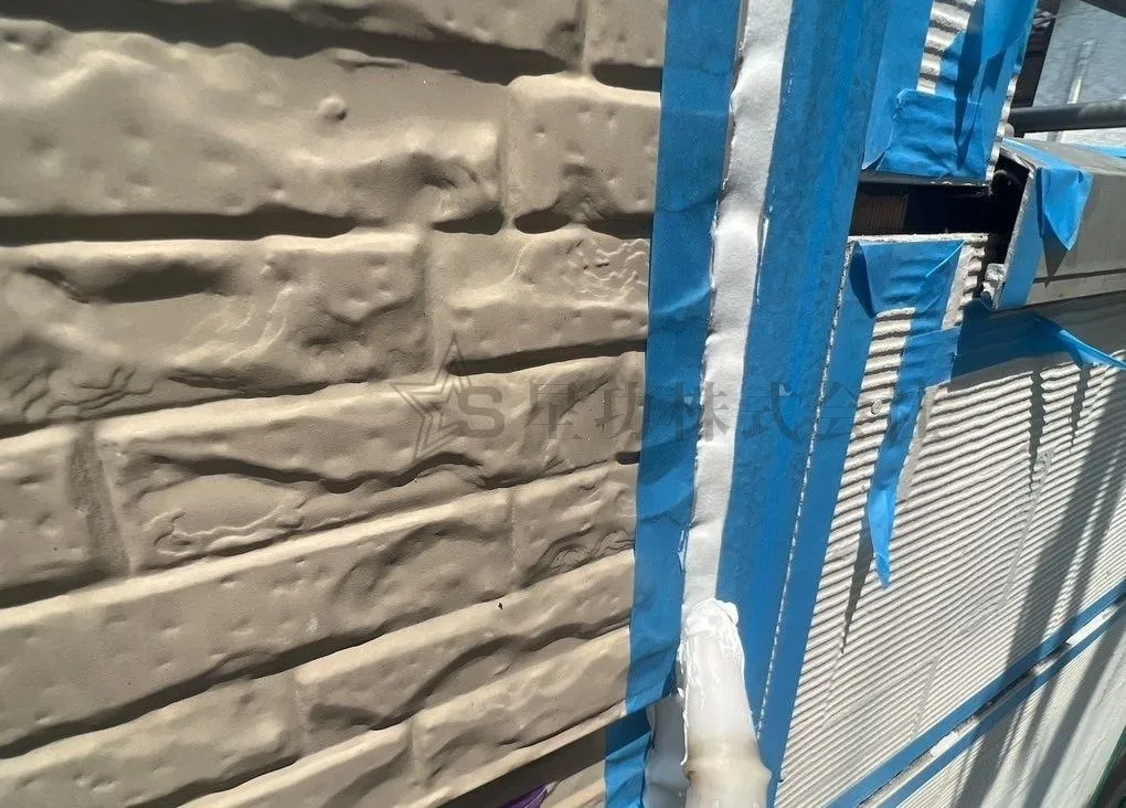 外壁塗装になぜシーリングが必要？建物を守る“防水の要”を分かりやすく解説