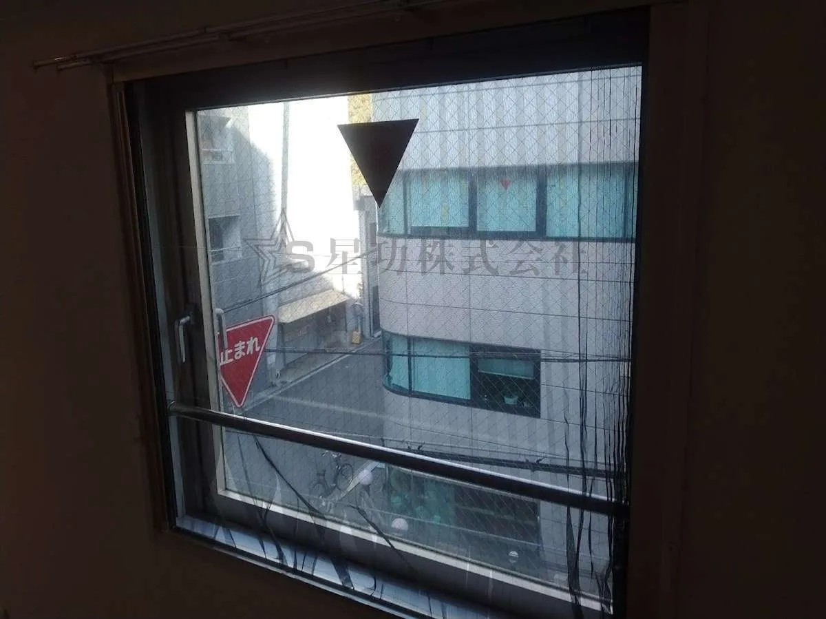 折りたたみ式横引網戸の取替をしました！