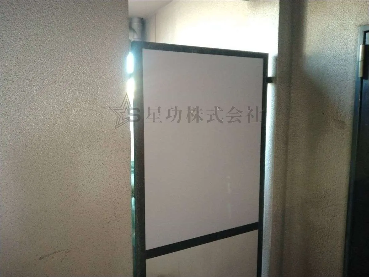 ベランダ間仕切りパーテーション復旧工事