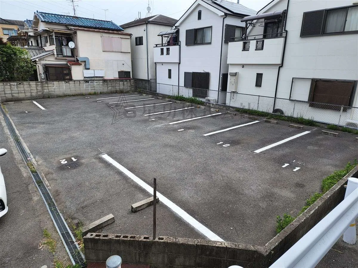 駐車場・白線ライン引き工事