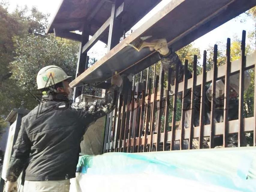 サビ転換剤を塗布しました（阿倍野区・鉄部塗装）