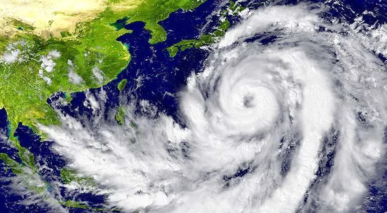 大雨・長雨の時にだけ雨漏りする原因