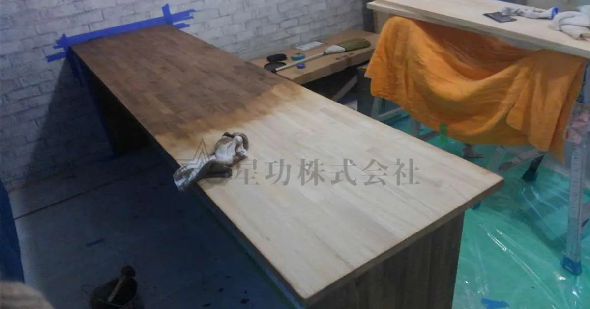 【店舗・室内リフォーム】木塗装を施工しました！