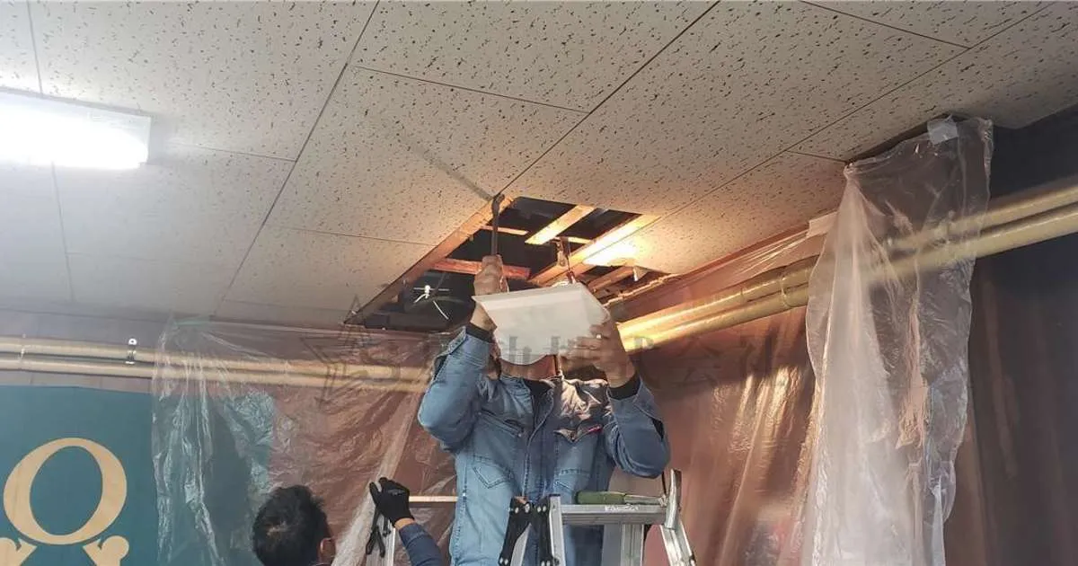 【漏水事例】 雨樋から室内へ雨漏り　樋交換・補修工事