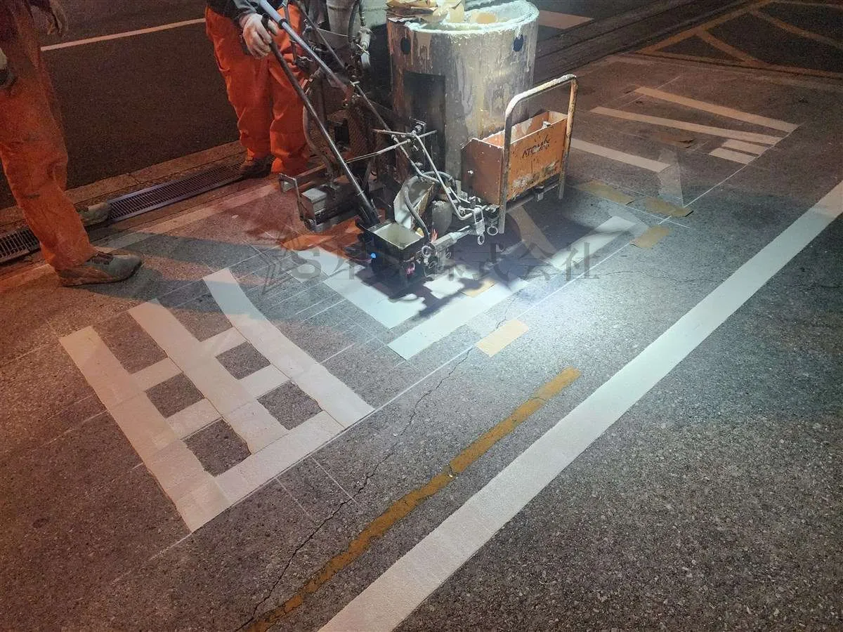 【駐車場ライン引き工事】大阪市住吉区・某スーパー