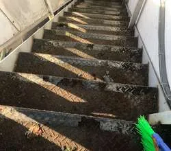 Sビル　屋上事務所外壁錆止め工事